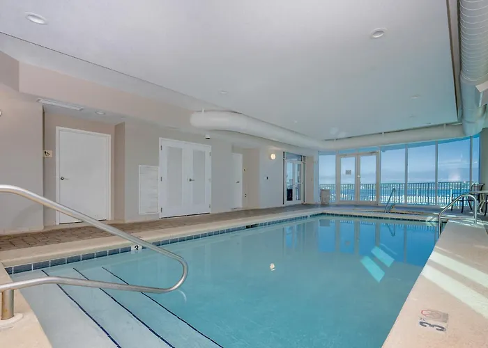 Lagoon Tower 1301 Apartment *